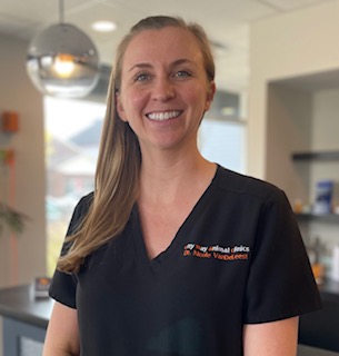 Dr. Nicole VanDeLeest Dr. Nicole VanDeLeest
